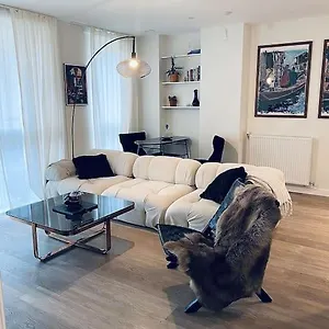 https://stunning-1-bed-luxury-apartment.brighton-hotels-england.com